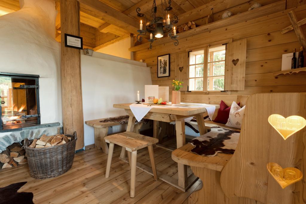Almdorf Seinerzeit Hotell Wiedweg Exteriör bild