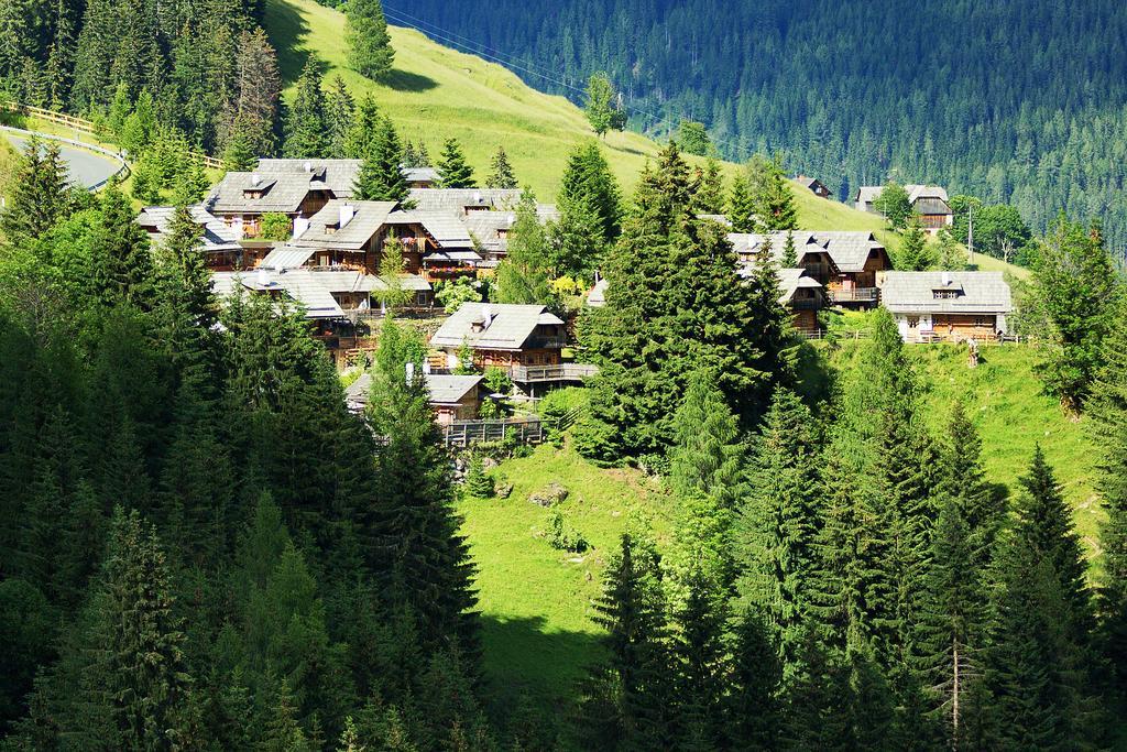 Almdorf Seinerzeit Hotell Wiedweg Exteriör bild