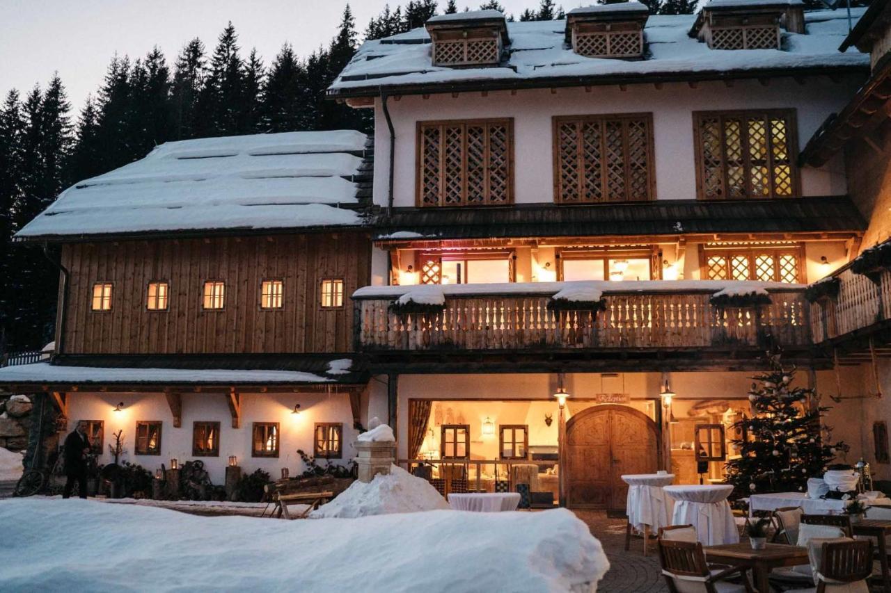 Almdorf Seinerzeit Hotell Wiedweg Exteriör bild