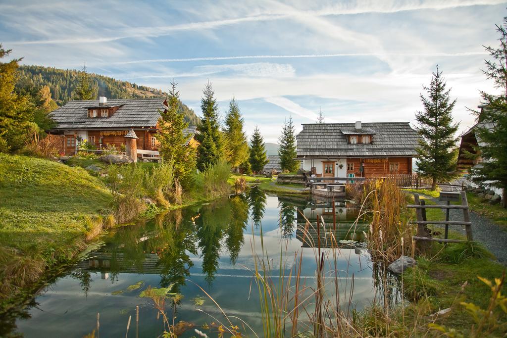 Almdorf Seinerzeit Hotell Wiedweg Exteriör bild