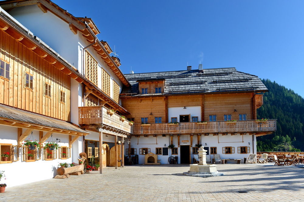 Almdorf Seinerzeit Hotell Wiedweg Exteriör bild