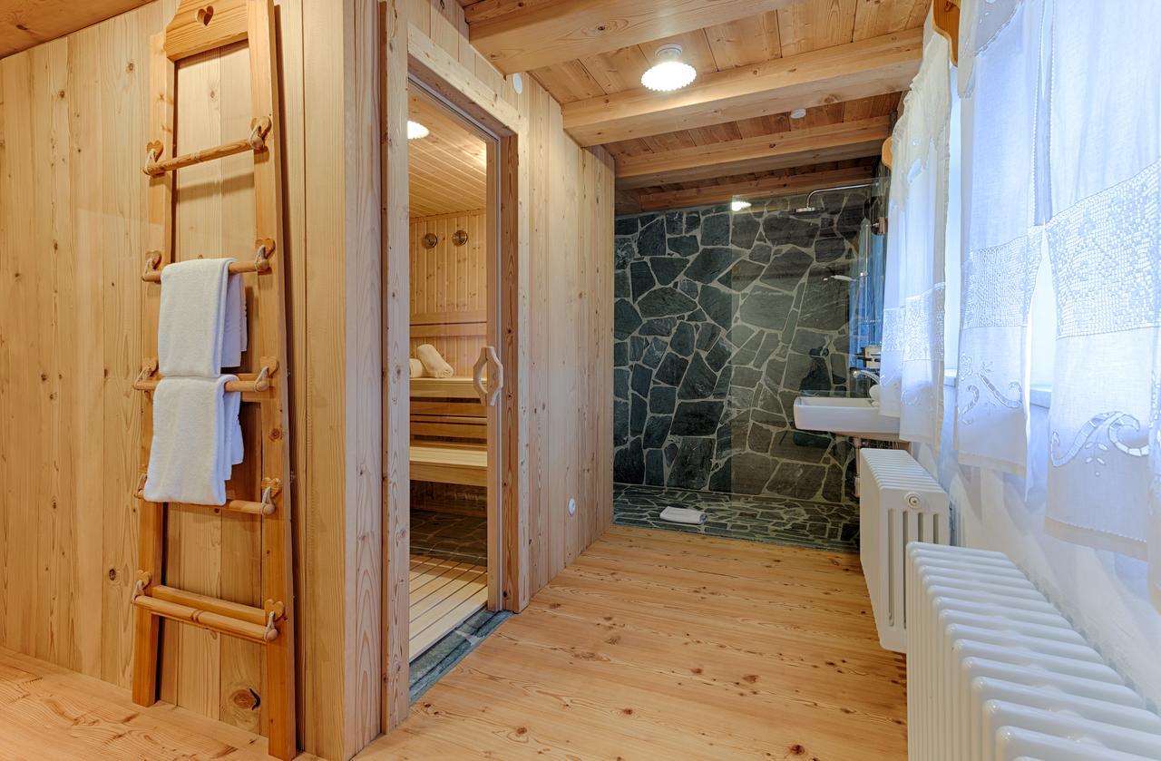 Almdorf Seinerzeit Hotell Wiedweg Exteriör bild