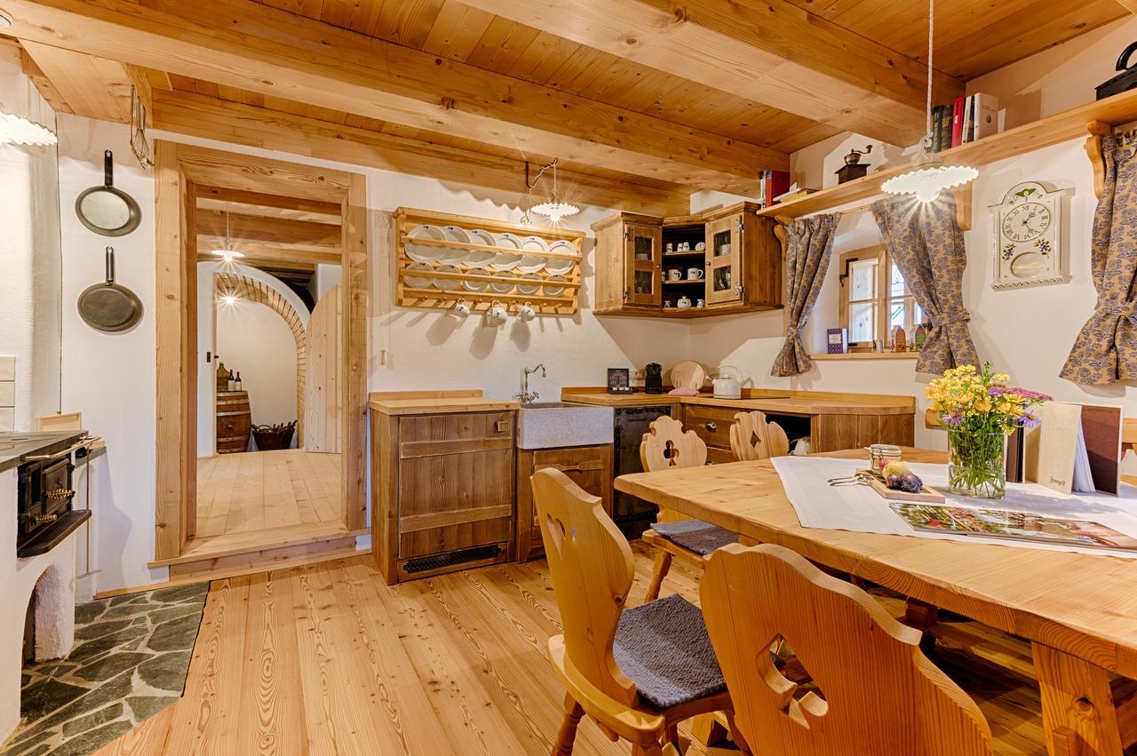 Almdorf Seinerzeit Hotell Wiedweg Exteriör bild