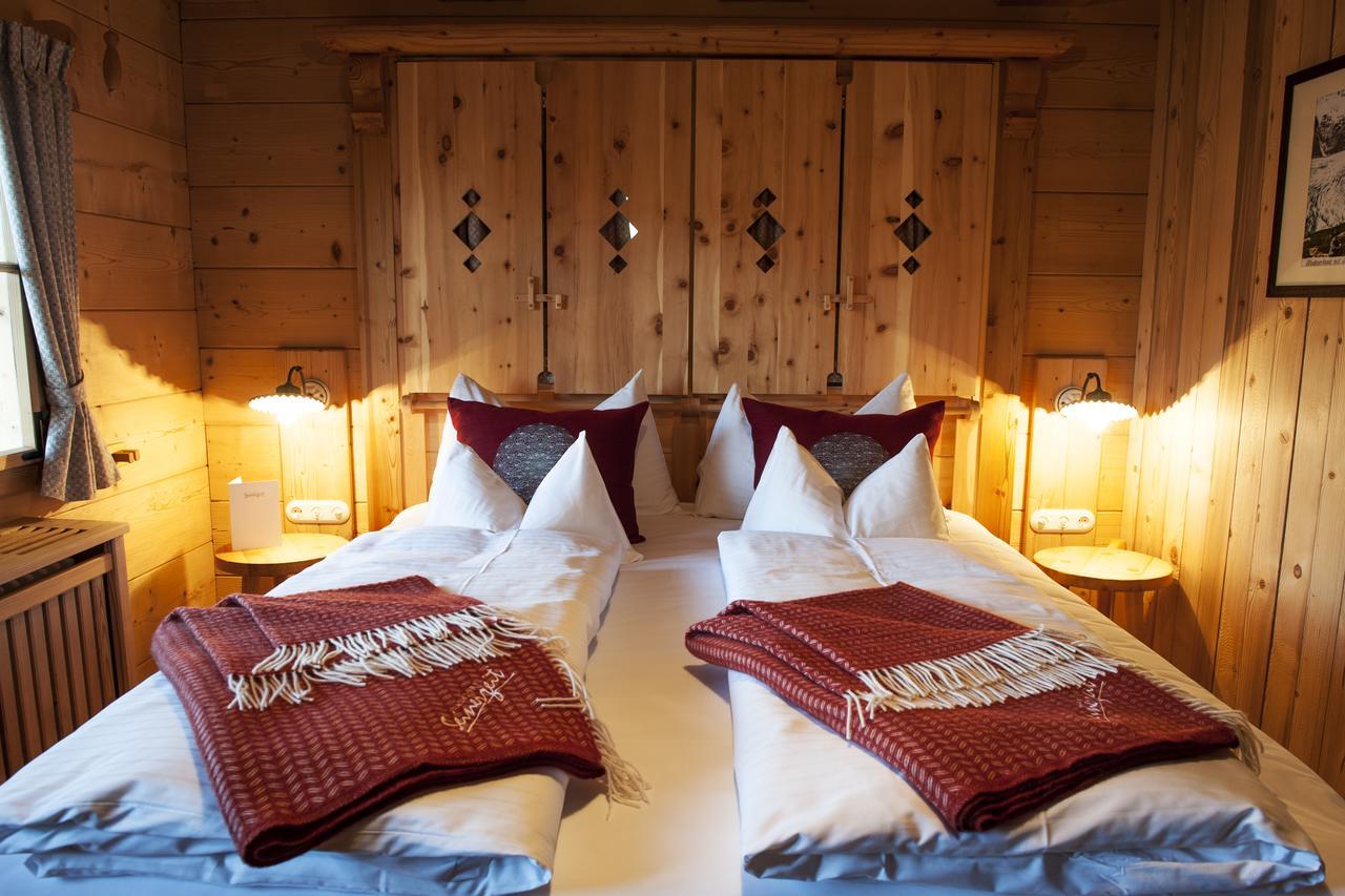 Almdorf Seinerzeit Hotell Wiedweg Exteriör bild